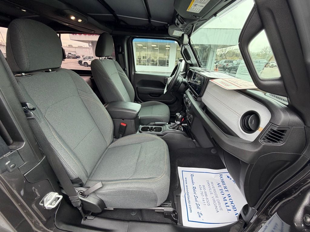 2025 Jeep Wrangler Sport