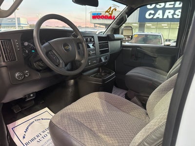 2024 Chevrolet Express 3500 LT 15 Passenger