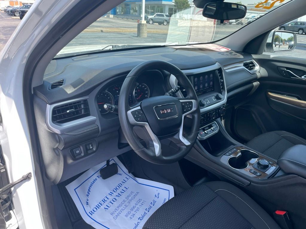 2023 GMC Acadia SLE