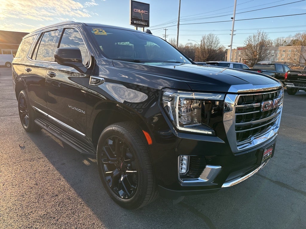 2023 GMC Yukon SLT
