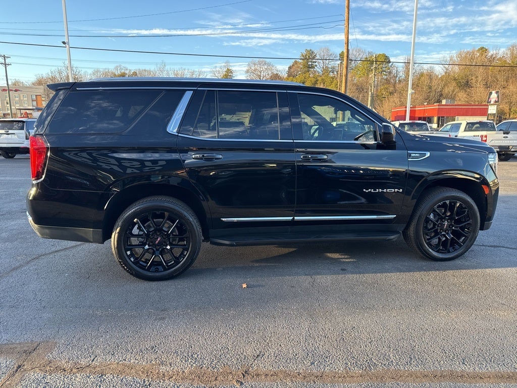 2023 GMC Yukon SLT
