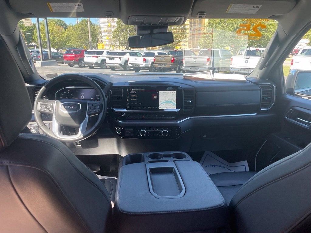2025 GMC Sierra 1500 SLT
