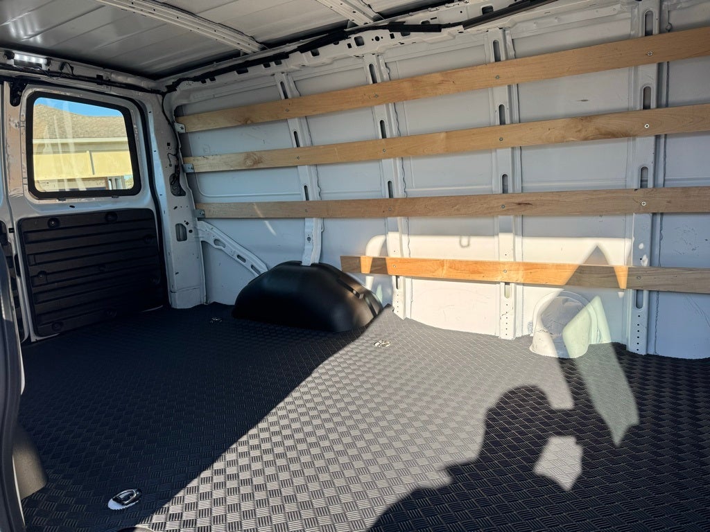 2024 GMC Savana 2500 Work Van