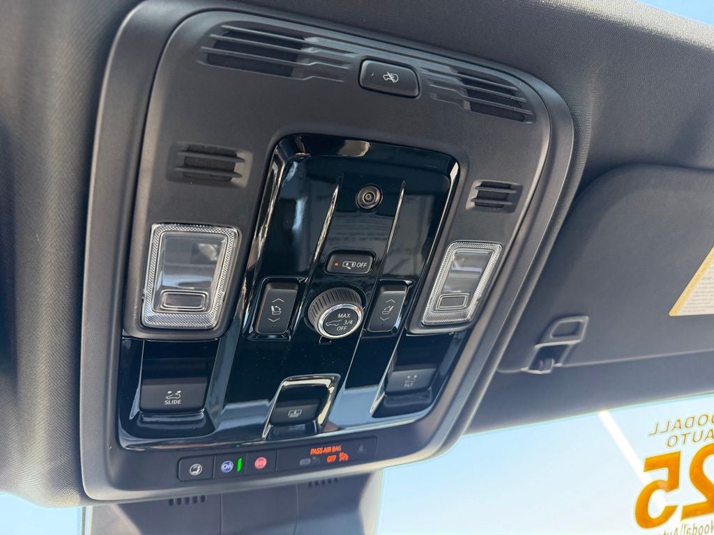 2025 Cadillac Escalade Premium Luxury