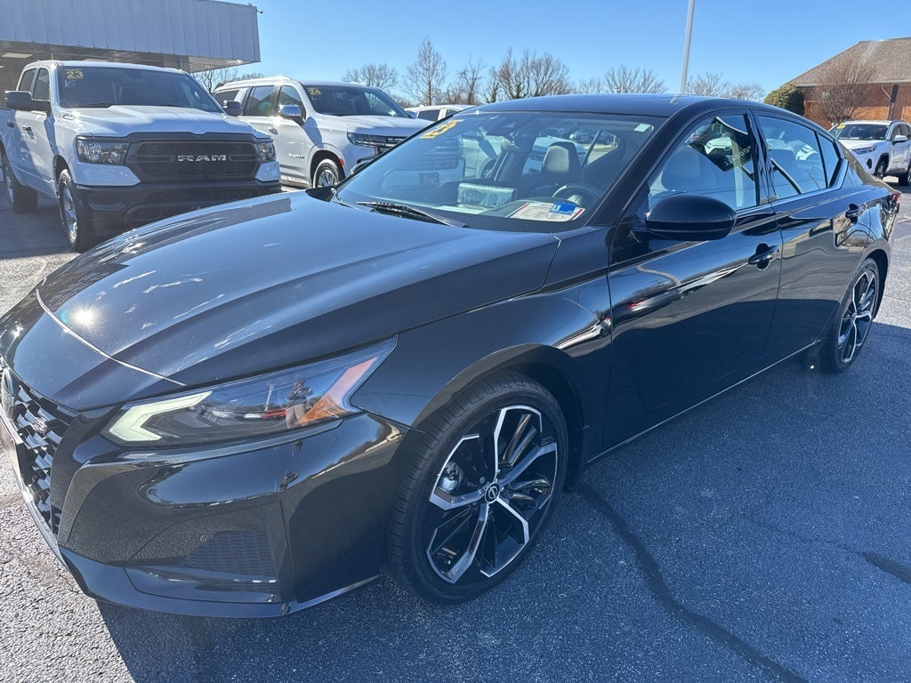 2023 Nissan Altima 2.5 SR