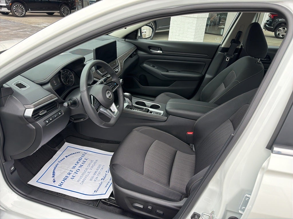 2025 Nissan Altima 2.5 SV SV PREMIUM PACKAGE