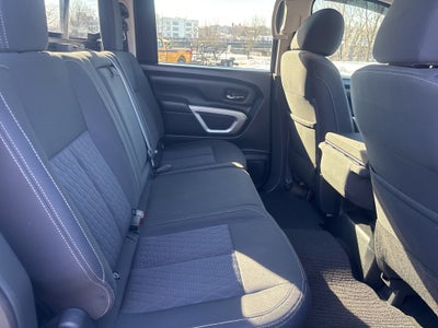 2018 Nissan Titan SV