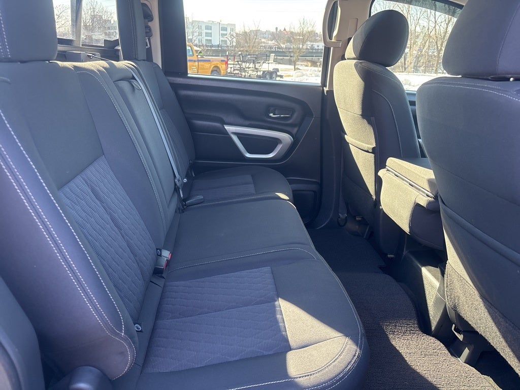 2018 Nissan Titan SV