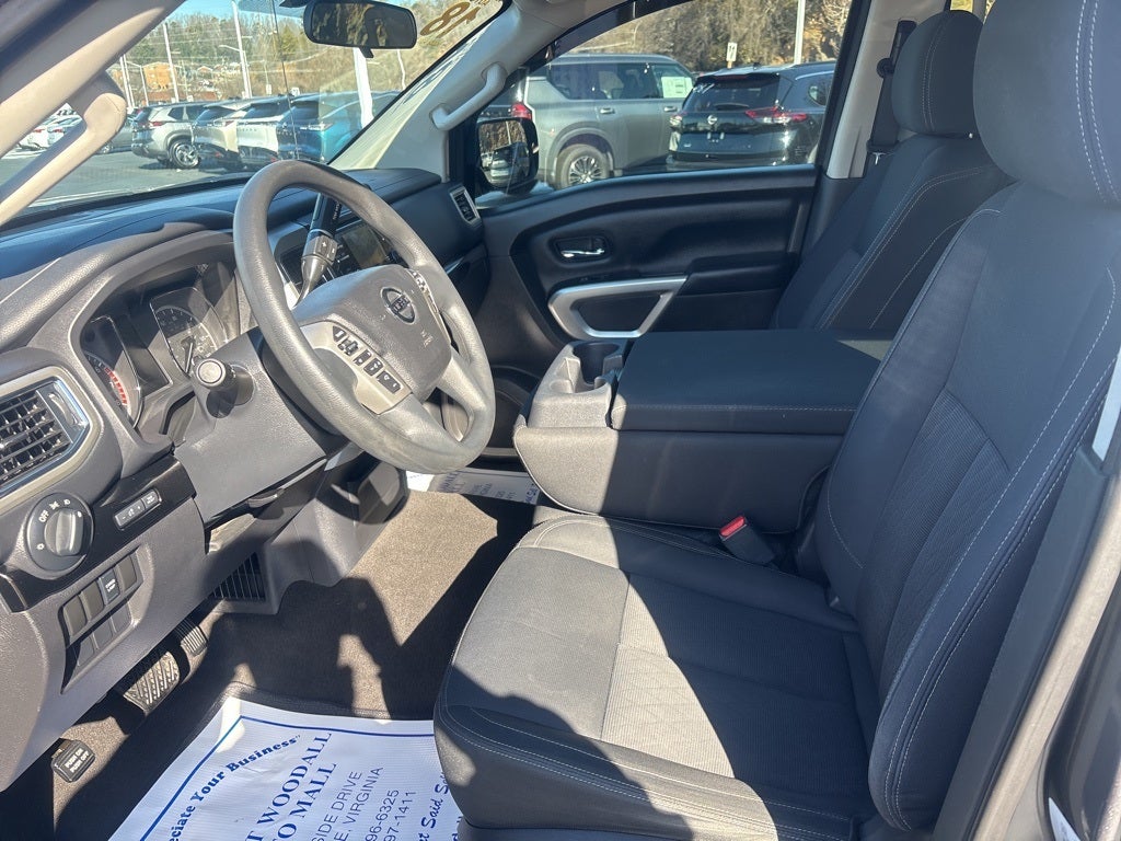 2018 Nissan Titan SV