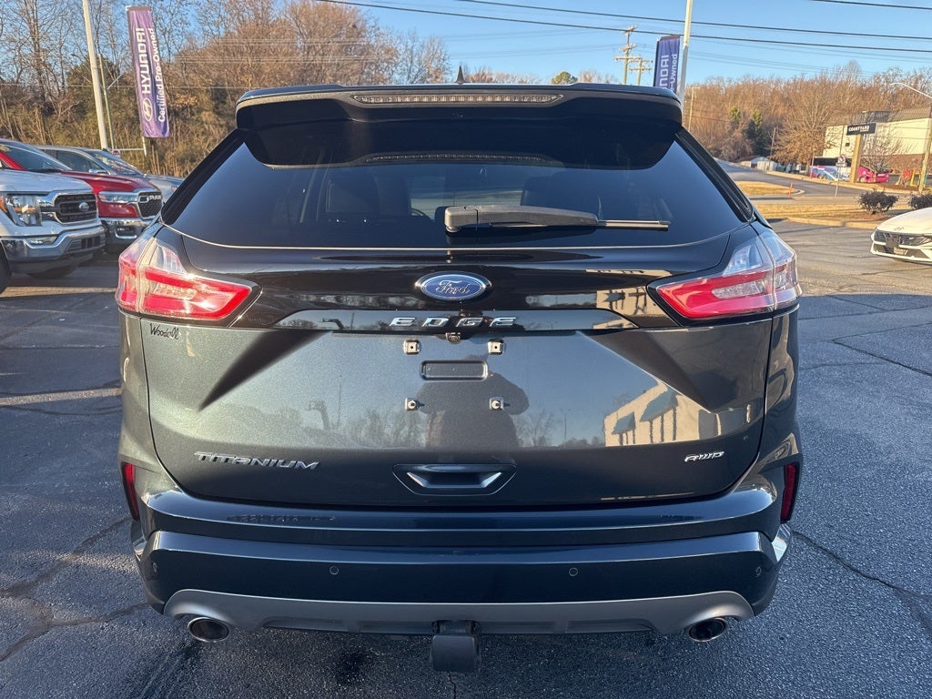2022 Ford Edge Titanium