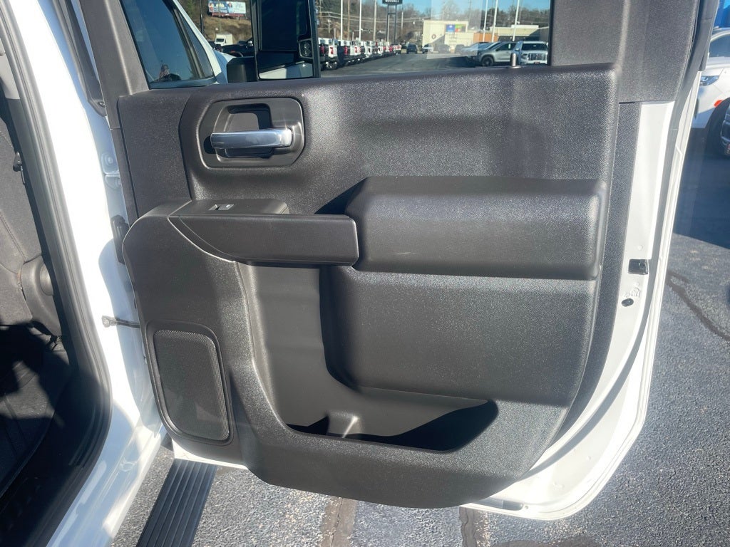 2025 Chevrolet Silverado 2500HD Custom