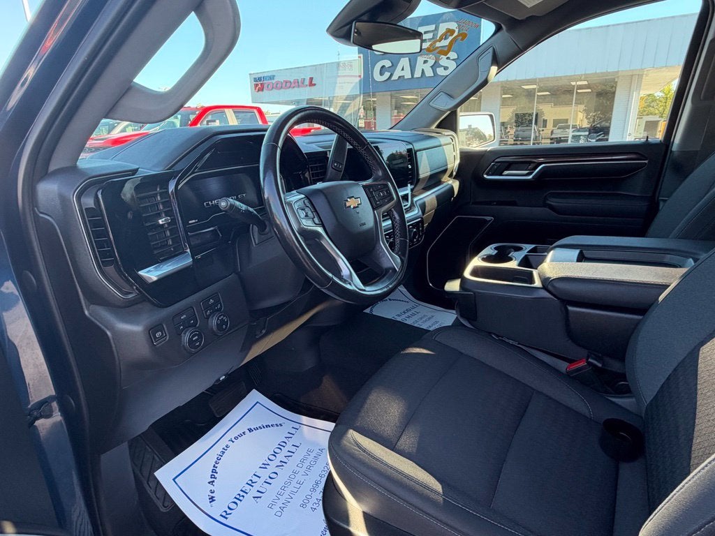 2023 Chevrolet Silverado 1500 LT LT1