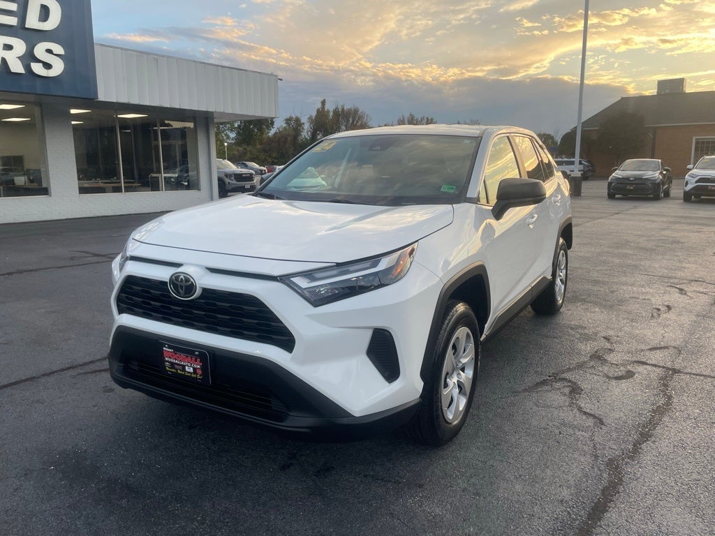 2024 Toyota RAV4 LE