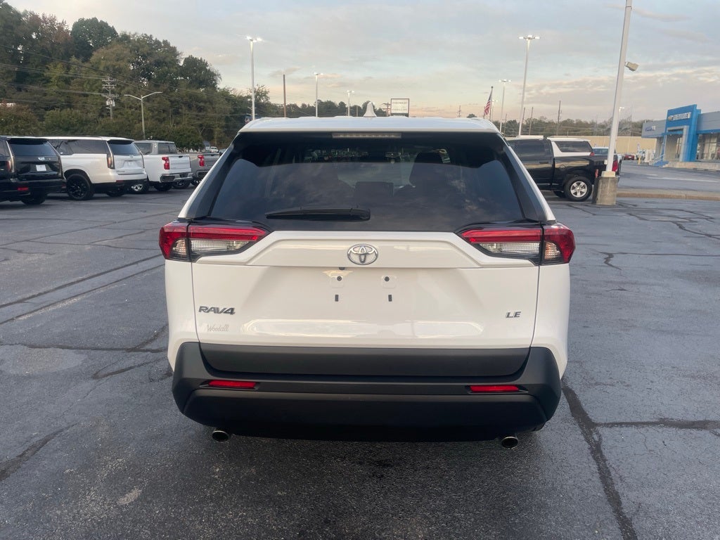 2024 Toyota RAV4 LE