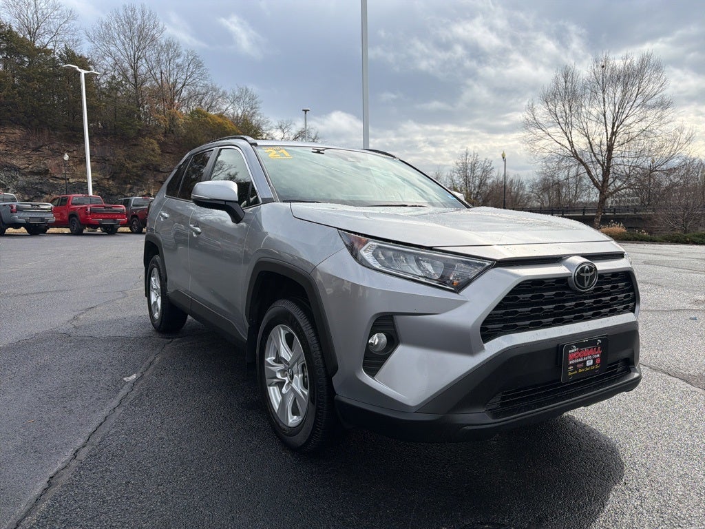 2021 Toyota RAV4 XLE