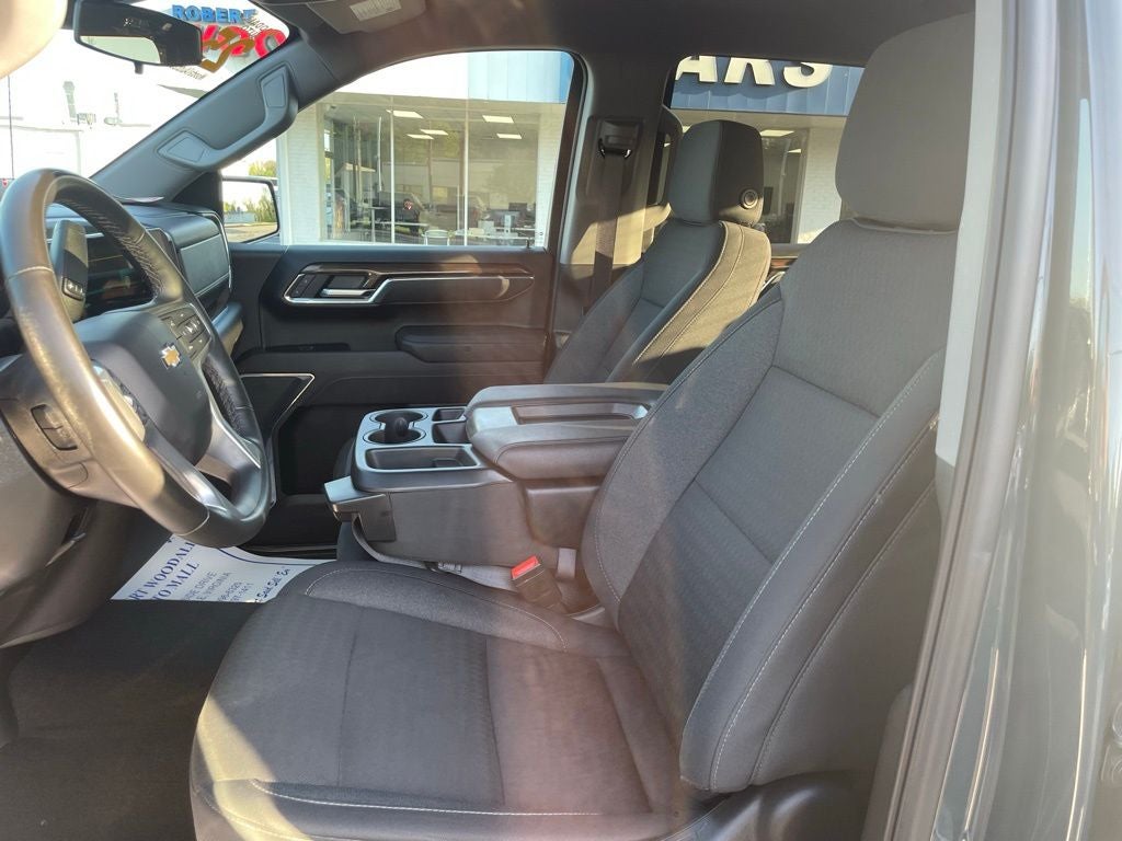 2025 Chevrolet Silverado 1500 LT LT1