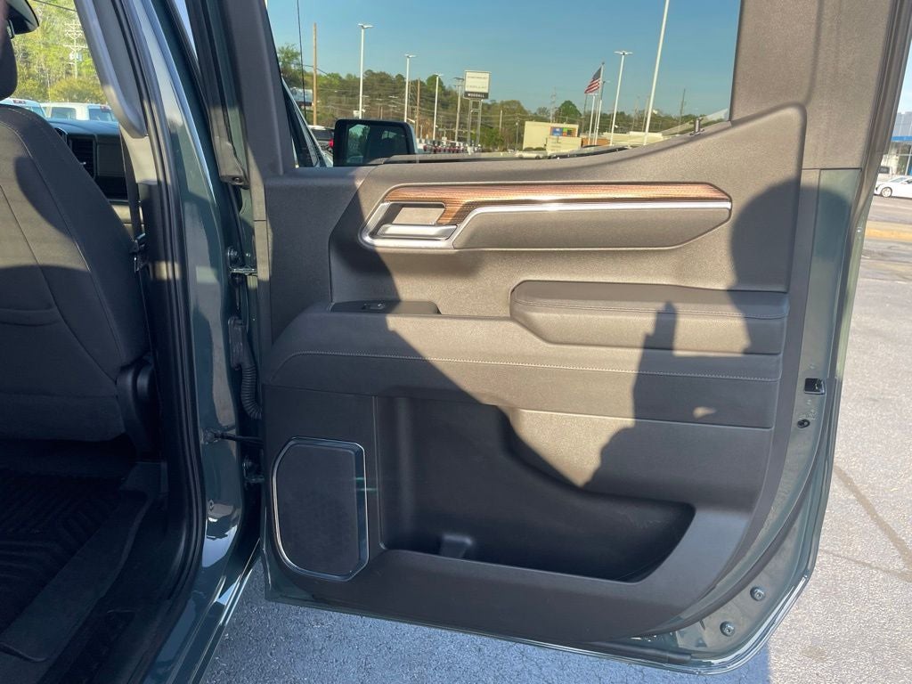 2025 Chevrolet Silverado 1500 LT LT1