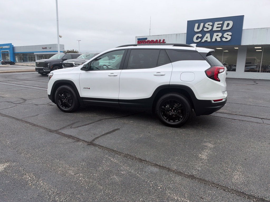 2022 GMC Terrain AT4