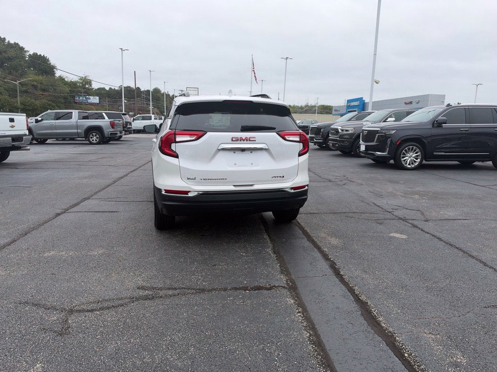 2022 GMC Terrain AT4