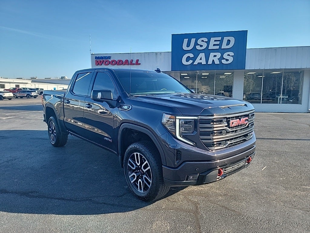 2025 GMC Sierra 1500 AT4