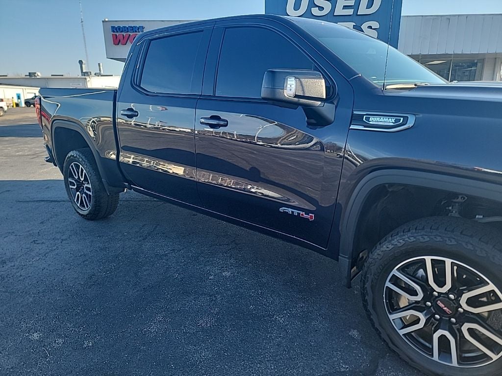 2025 GMC Sierra 1500 AT4