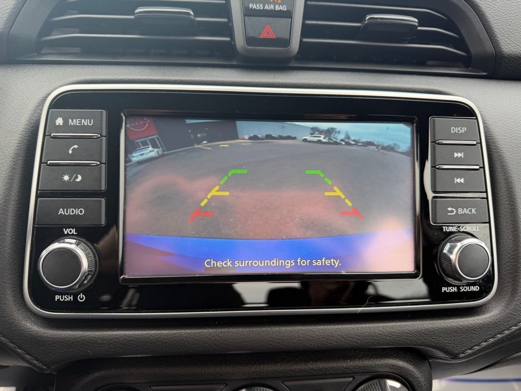 2022 Nissan Versa 1.6 S