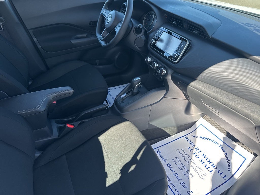 2025 Nissan Kicks Play S