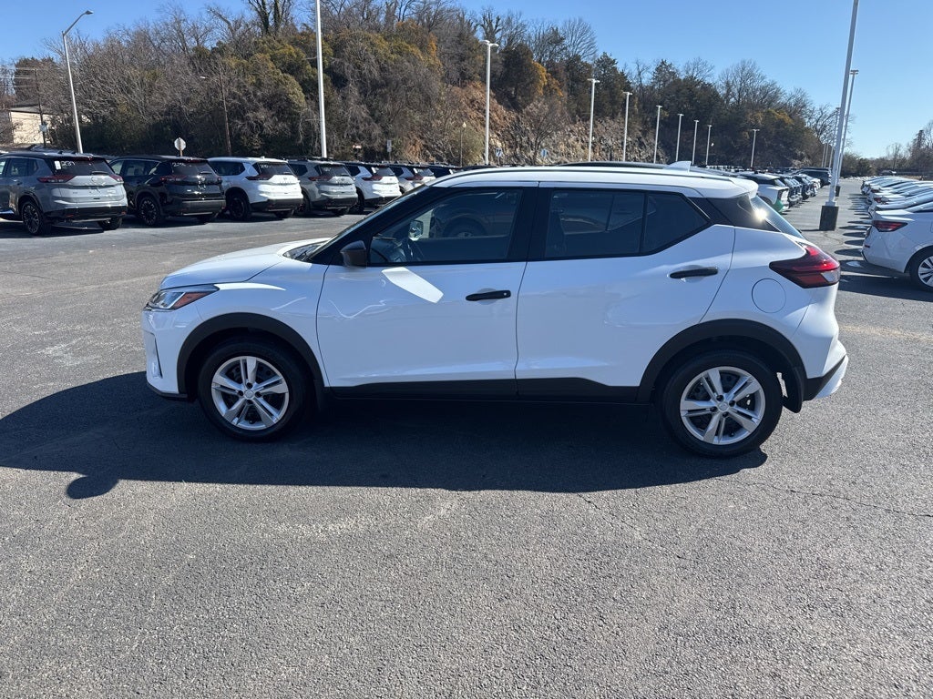 2025 Nissan Kicks Play S