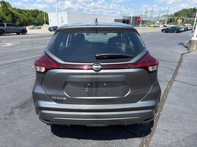 2025 Nissan Kicks Play S