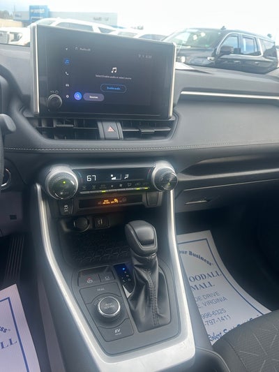 2024 Toyota RAV4 Hybrid XLE