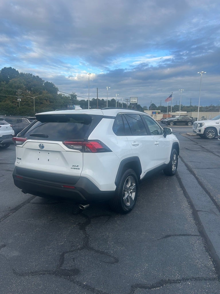 2024 Toyota RAV4 Hybrid XLE