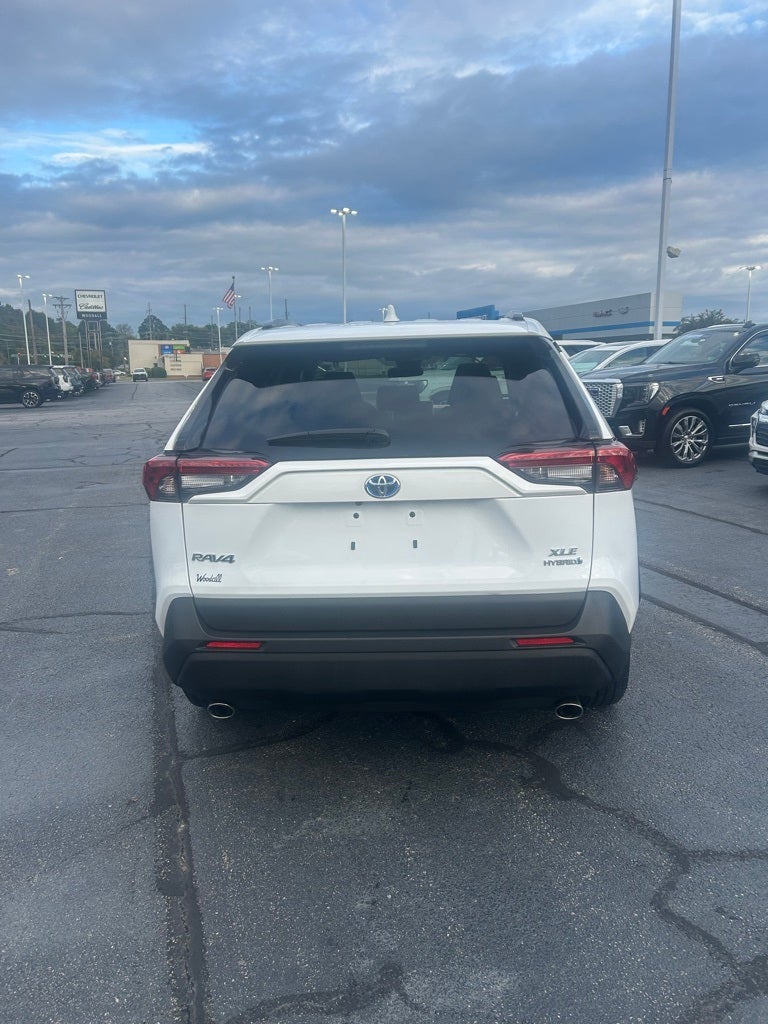 2024 Toyota RAV4 Hybrid XLE