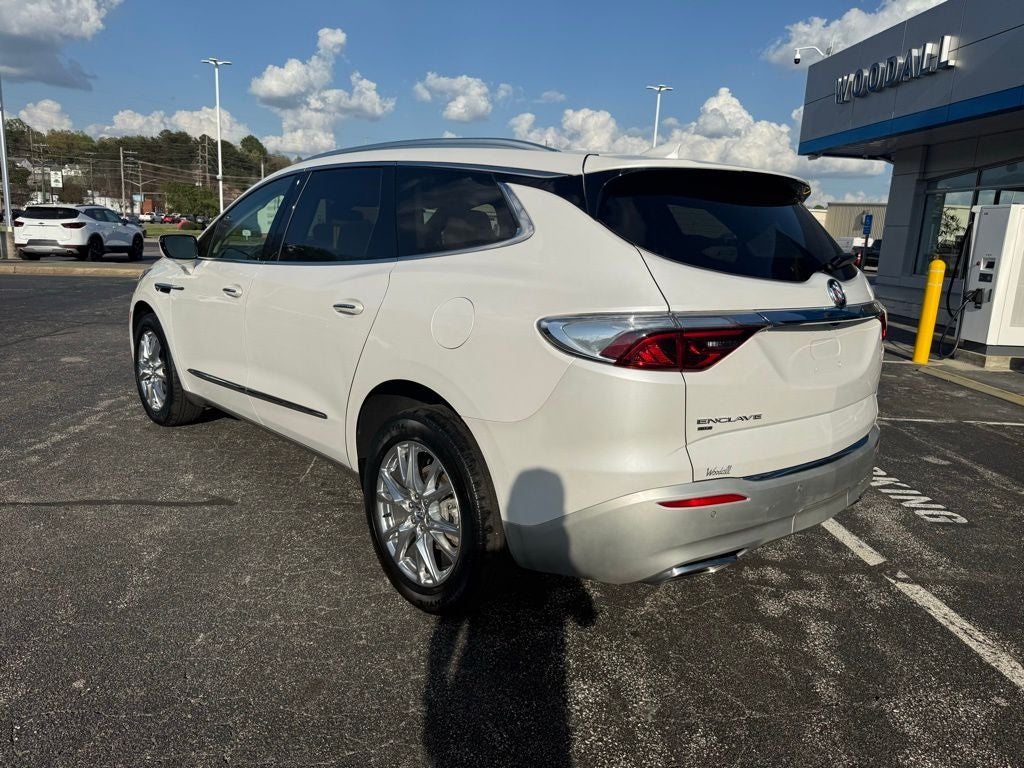 2023 Buick Enclave Essence