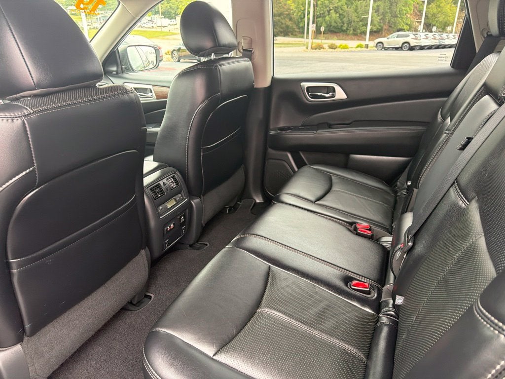 2019 Nissan Pathfinder Platinum