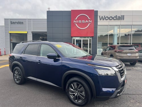 2022 Nissan Pathfinder SV
