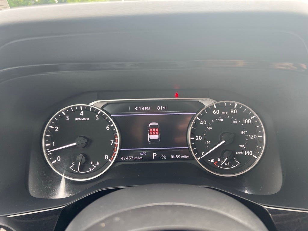 2022 Nissan Pathfinder SV