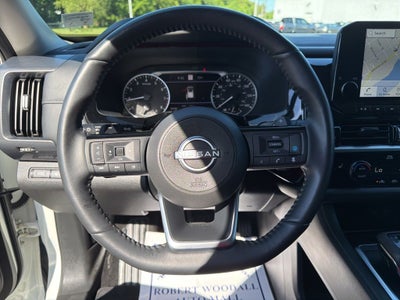 2024 Nissan Pathfinder SL