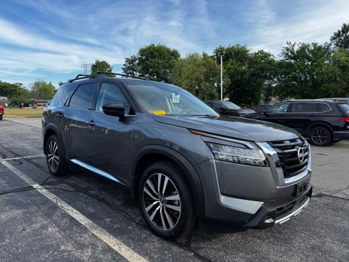 2024 Nissan Pathfinder Platinum