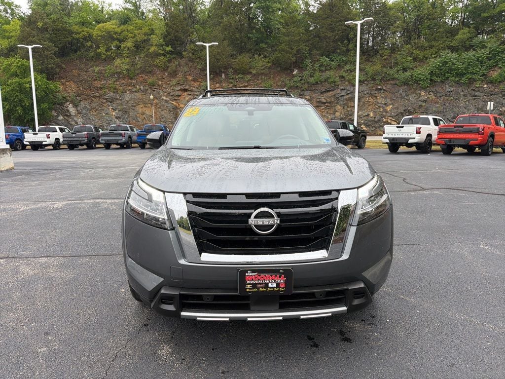 2024 Nissan Pathfinder Platinum