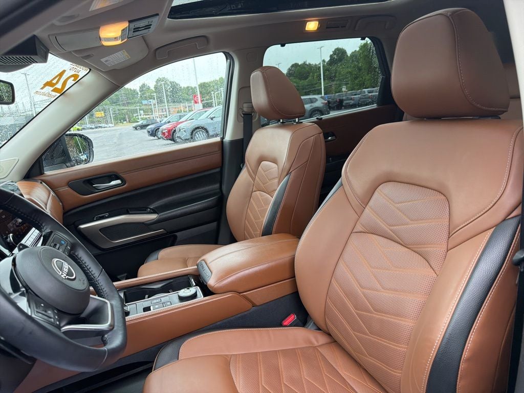 2024 Nissan Pathfinder Platinum