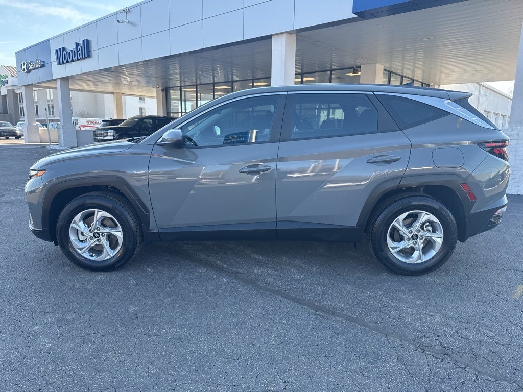 2024 Hyundai TUCSON SE
