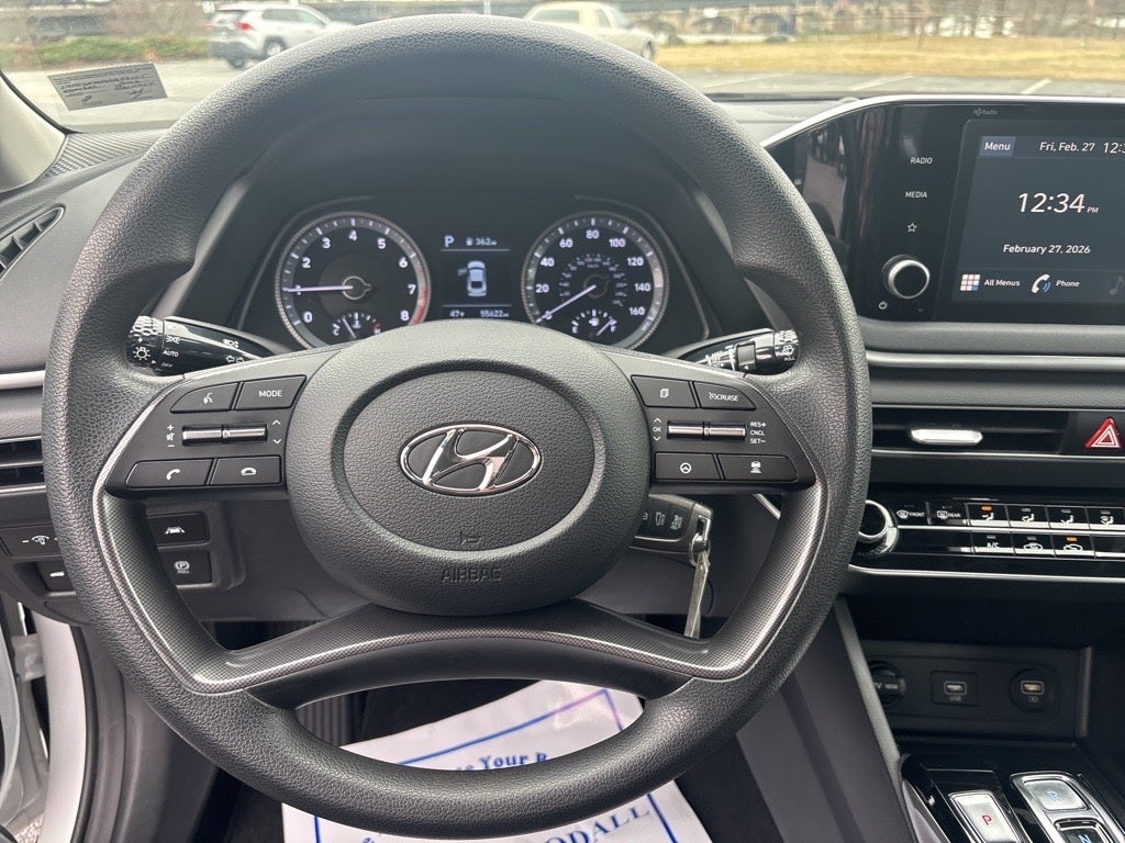 2022 Hyundai SONATA SE