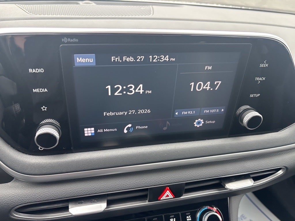 2022 Hyundai SONATA SE