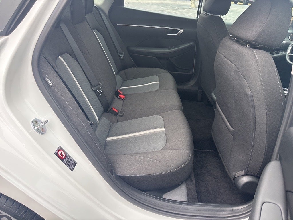 2022 Hyundai SONATA SE