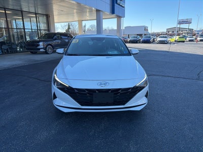 2023 Hyundai ELANTRA SE