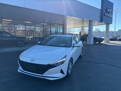 2023 Hyundai ELANTRA SE