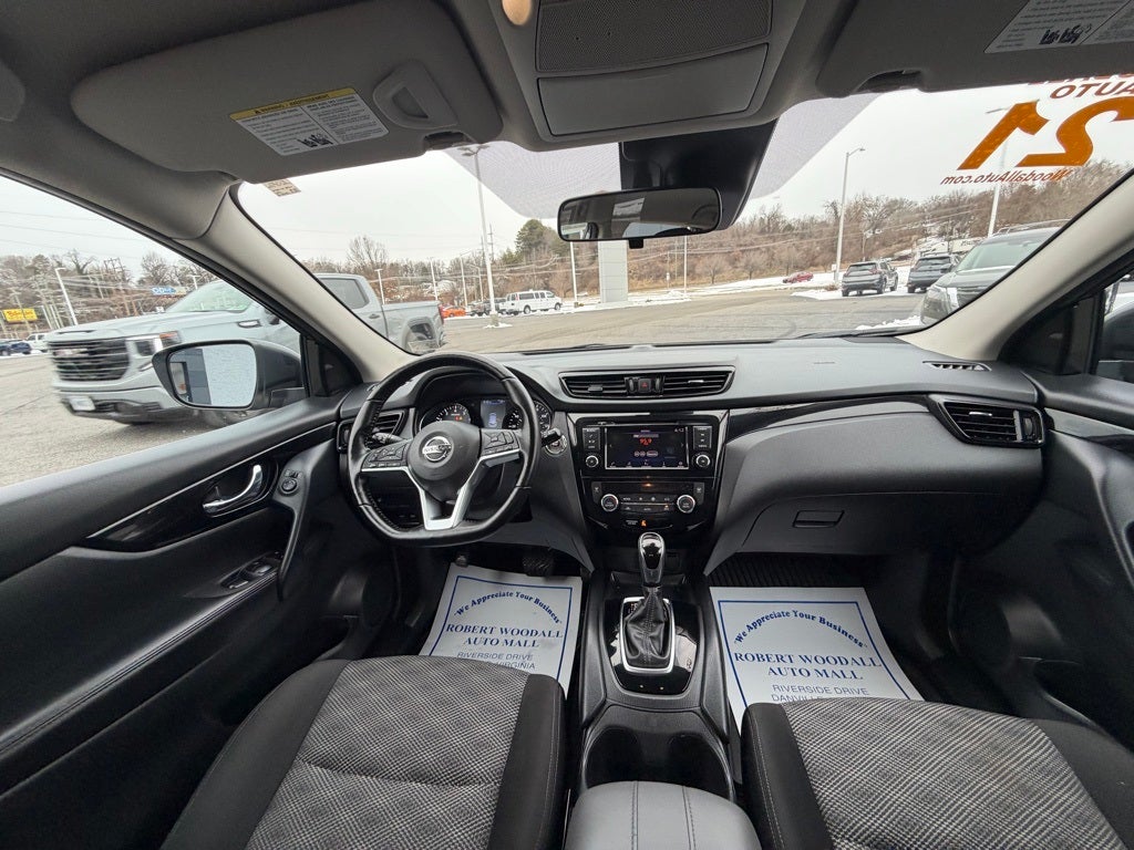 2021 Nissan Rogue Sport SV