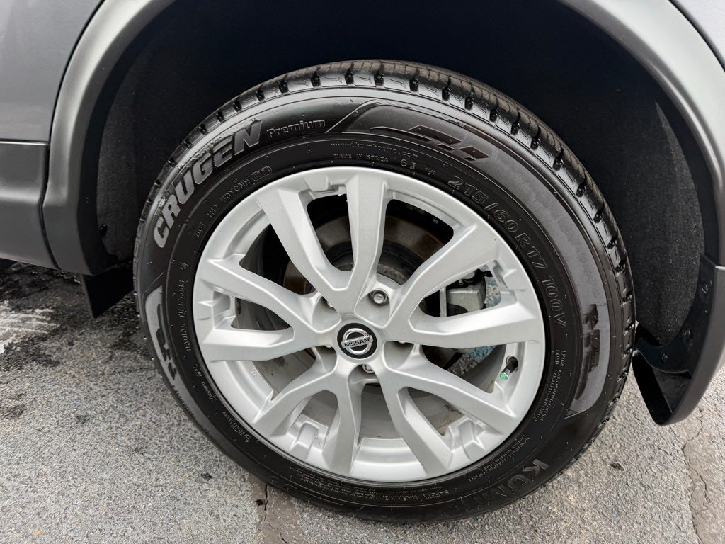 2021 Nissan Rogue Sport SV