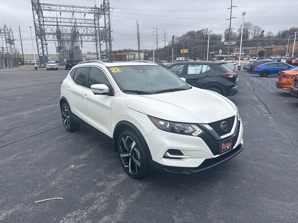 2022 Nissan Rogue Sport SL