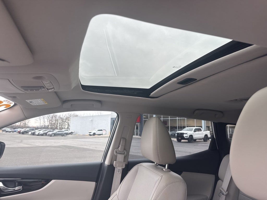 2022 Nissan Rogue Sport SL